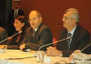 Dünya Türkiye'yi örnek alıyor